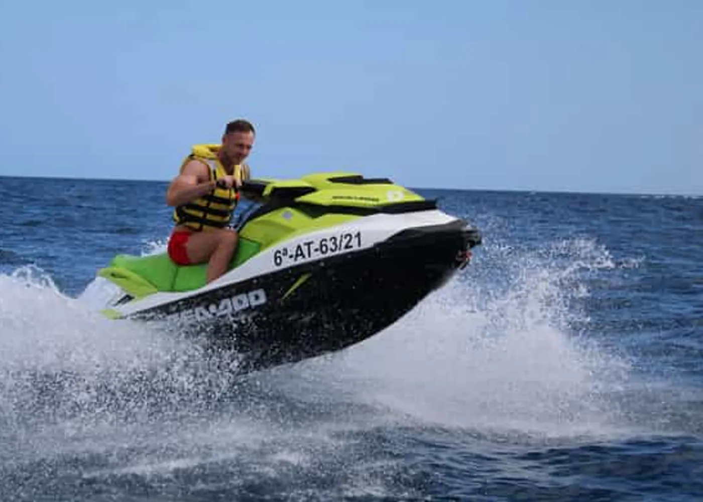 Jet ski from Puerto Colón