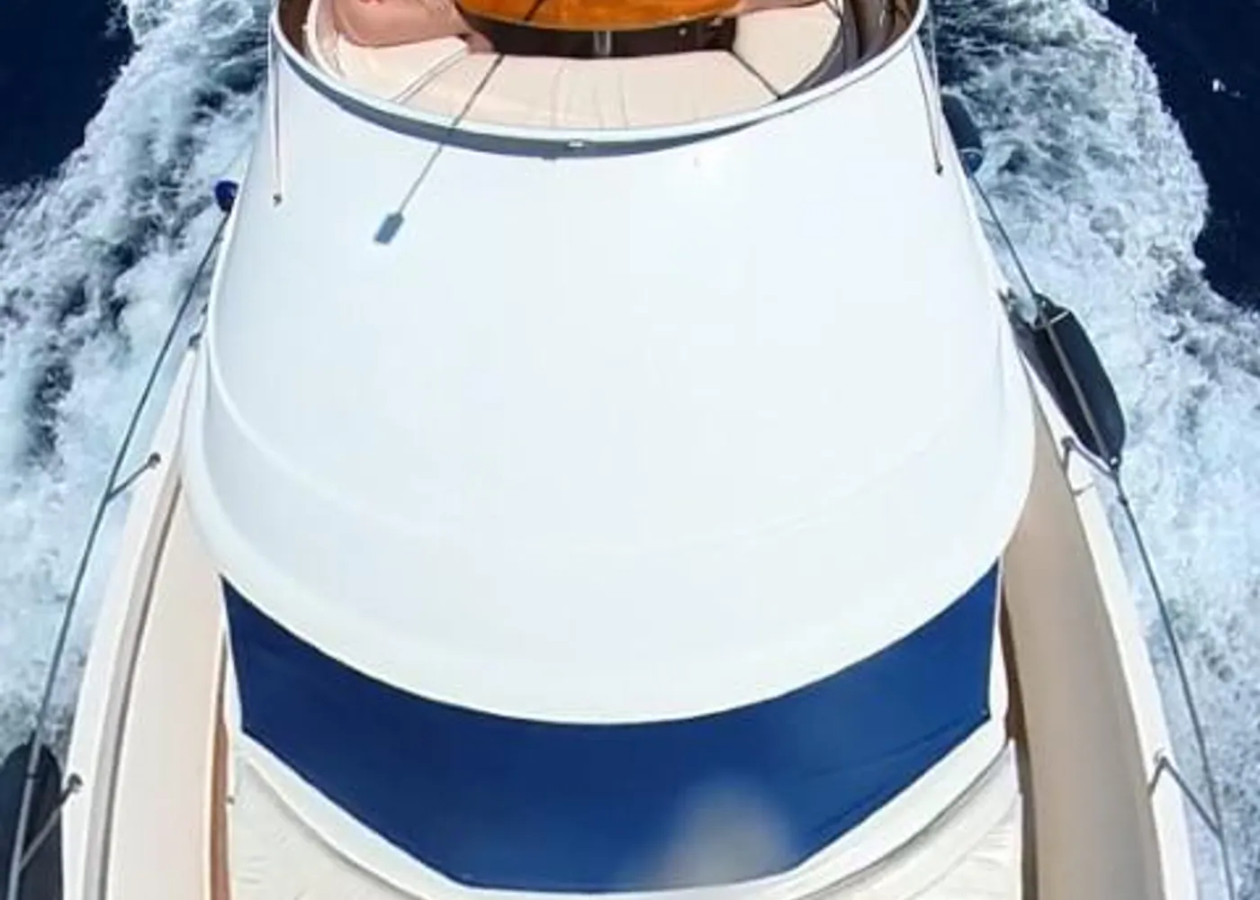 Sailing from Puerto Colón, shared